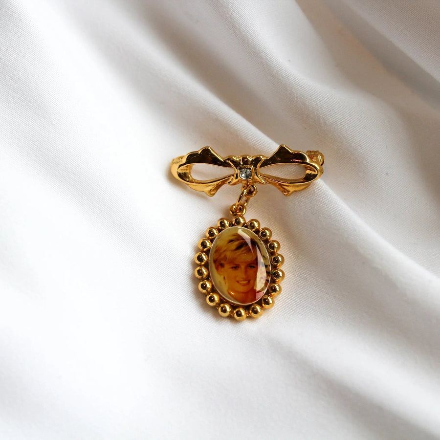 1980s Vintage Brooch, Princess Diana - Vintage Deadstock Brooches & Lapel Pins Jagged Metal 