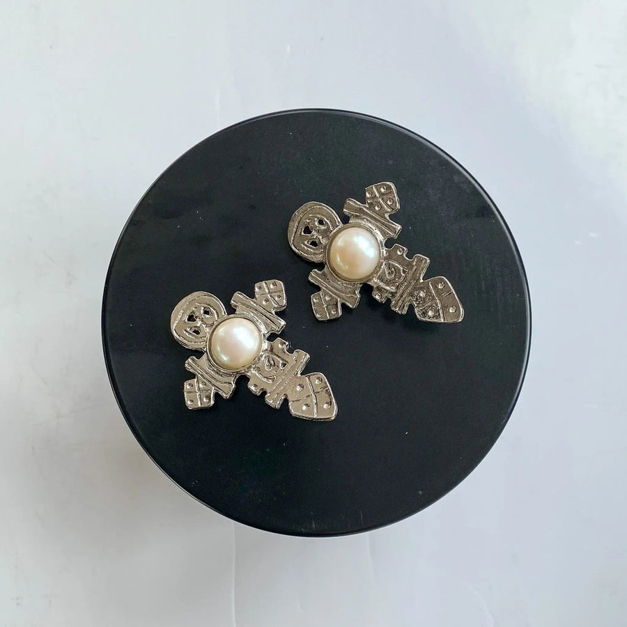 Vintage 1990s Clip On Earrings - Silver Plated Vintage Deadstock Earrings Jagged Metal 