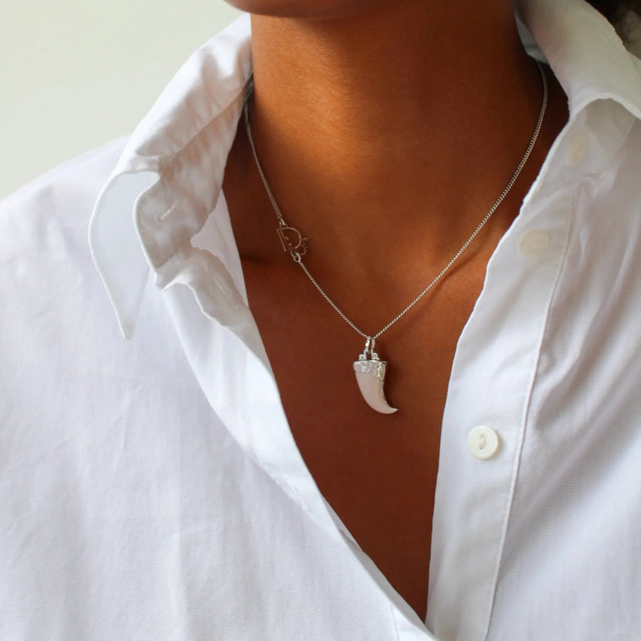 Vintage Dior Necklace, Y2K - Silver Plated Trotter Pattern Necklaces Jagged Metal 