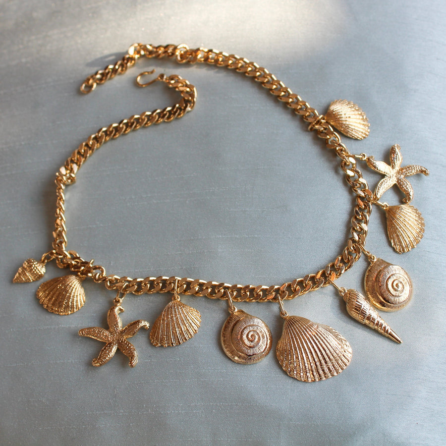 Vintage 1980s Sea Shell Charm Necklace 